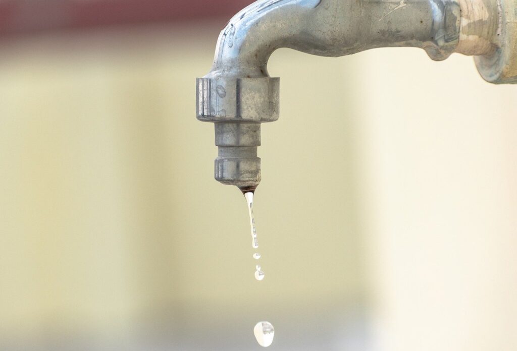 water tap, kitchen tap, kitchen